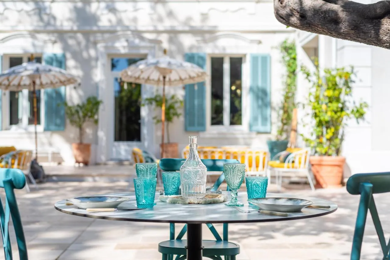 Villa Carbo Chambre D'Hotes Mourillon, 4 Belles Chambres, Piscine Toulon Bed & Breakfast