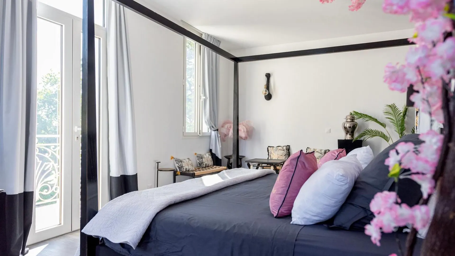 فندق مبيت وإفطار تولون Villa Carbo Chambre D'Hotes Mourillon, 4 Belles Chambres, Piscine